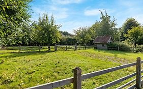 Huswell - Authentic Vacation Home 'de Blauwe Kroon'